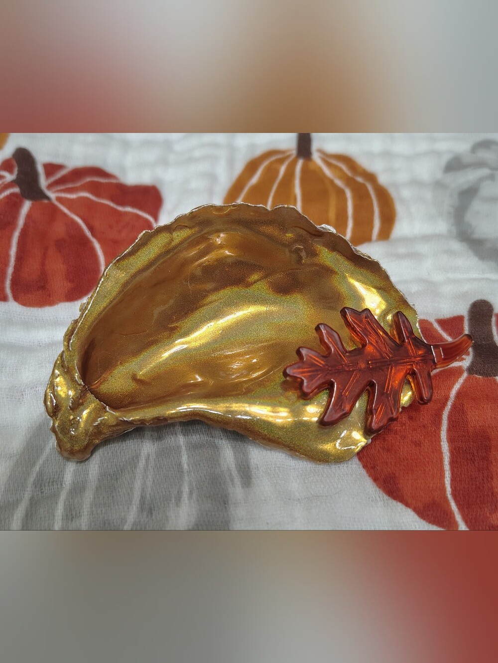 Gold Metallic Fall Oyster Shell Decoration